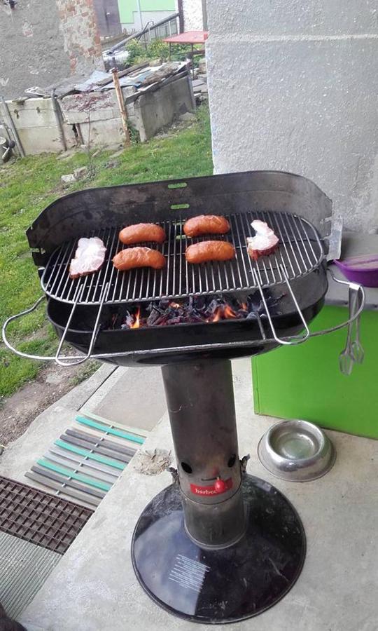 Weselitschko U Babicky A Jeji Psi Smecky 게스트하우스 외부 사진